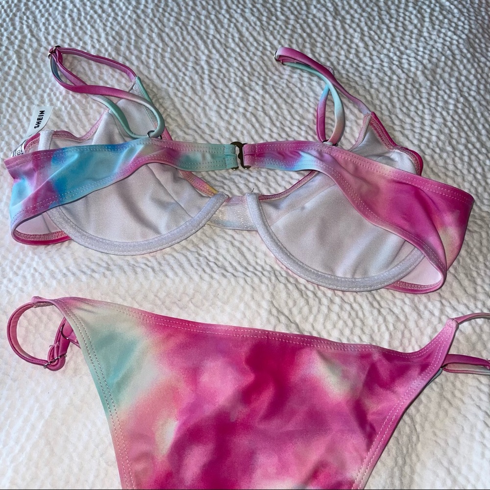 Colorful bikini set 🏝 - Picture 6 of 6